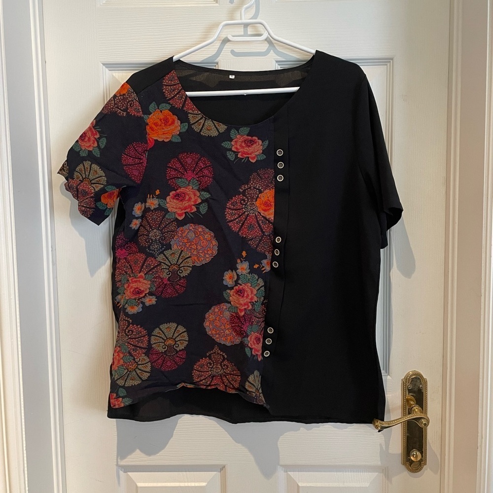 Women’s blouse